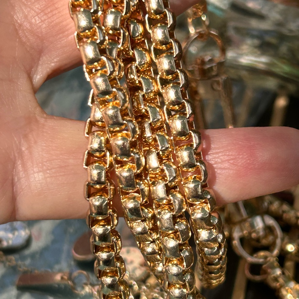 Unbranded heavy substantial, gold Rollo link necklaces interlocking, carabiners - Picture 9 of 17